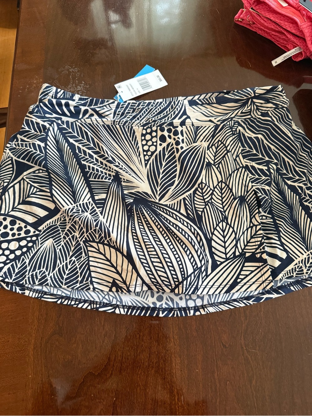 Navy and White Leaf-Print Skirt